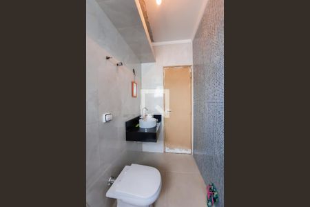 Apartamento à venda com 90m², 2 quartos e 1 vaga Apartamento à venda com 90m², 2 quartos e 1 vagaBanheiro