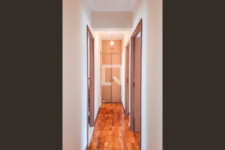 Apartamento à venda com 90m², 2 quartos e 1 vaga Apartamento à venda com 90m², 2 quartos e 1 vagaCorredor