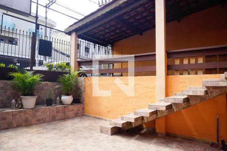 Casa à venda com 200m², 3 quartos e 1 vagaQuintal