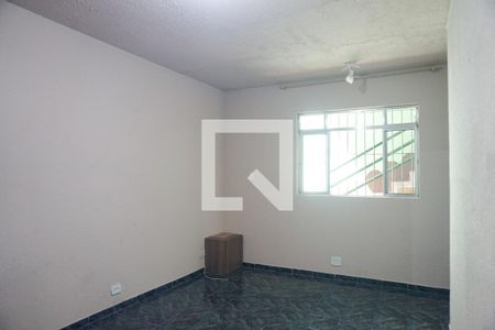 Sala de casa à venda com 3 quartos, 200m² em Jardim Artur Alvim, São Paulo