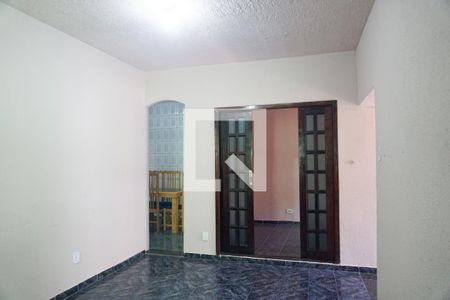 Sala de casa à venda com 3 quartos, 200m² em Jardim Artur Alvim, São Paulo