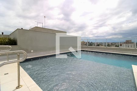 Studio para alugar com 38m², 1 quarto e 1 vaga Studio para alugar com 38m², 1 quarto e 1 vagaÁrea comum - Piscina