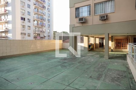 Apartamento à venda com 65m², 2 quartos e 1 vaga Apartamento à venda com 65m², 2 quartos e 1 vagaPlay