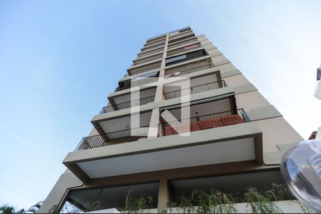 Apartamento à venda com 65m², 2 quartos e 1 vaga Apartamento à venda com 65m², 2 quartos e 1 vagaFachada