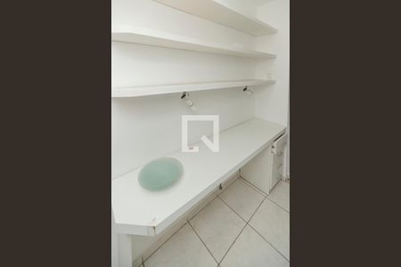 Apartamento à venda com 65m², 2 quartos e 1 vaga Apartamento à venda com 65m², 2 quartos e 1 vagaQuarto de Serviço