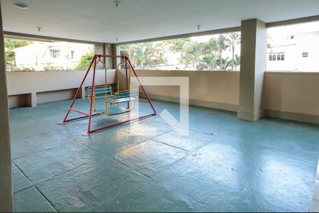 Apartamento à venda com 65m², 2 quartos e 1 vaga Apartamento à venda com 65m², 2 quartos e 1 vagaPlay