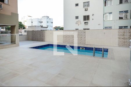 Apartamento à venda com 65m², 2 quartos e 1 vaga Apartamento à venda com 65m², 2 quartos e 1 vagaPiscina