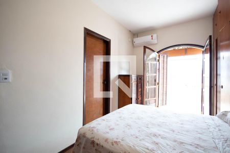 Casa à venda com 165m², 3 quartos e 1 vaga Casa à venda com 165m², 3 quartos e 1 vagaSuíte