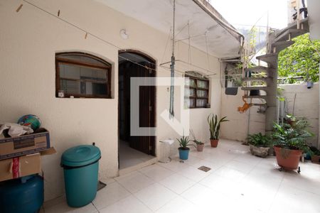 Casa à venda com 165m², 3 quartos e 1 vaga Casa à venda com 165m², 3 quartos e 1 vagaQuintal