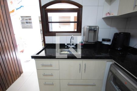 Casa à venda com 165m², 3 quartos e 1 vaga Casa à venda com 165m², 3 quartos e 1 vagaCozinha