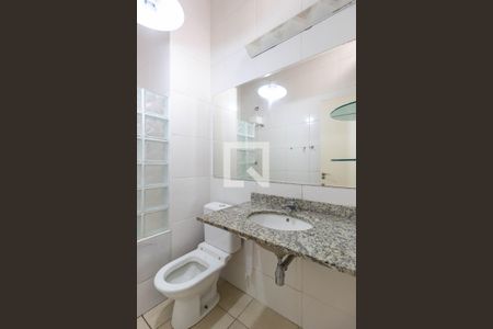 Casa de condomínio à venda com 83m², 2 quartos e 2 vagasBanheiro