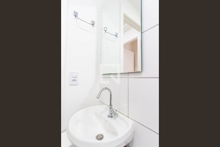 Banheiro de apartamento para alugar com 1 quarto, 36m² em Vila Graciosa, São Paulo