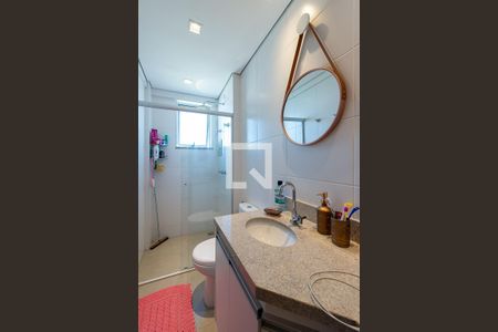 Apartamento à venda com 75m², 2 quartos e 2 vagas Apartamento à venda com 75m², 2 quartos e 2 vagasBanheiro da Suíte