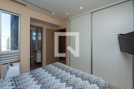Apartamento à venda com 75m², 2 quartos e 2 vagas Apartamento à venda com 75m², 2 quartos e 2 vagasSuíte