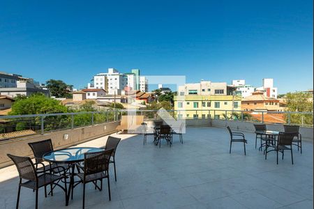 Apartamento à venda com 75m², 2 quartos e 2 vagas Apartamento à venda com 75m², 2 quartos e 2 vagasÁrea Comum - Área Externa do Salão de Festas