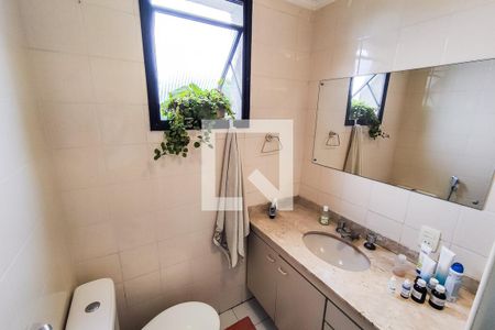 Apartamento à venda com 105m², 3 quartos e 2 vagas Apartamento à venda com 105m², 3 quartos e 2 vagasBanheiro suíte