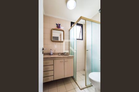 Apartamento à venda com 105m², 3 quartos e 2 vagas Apartamento à venda com 105m², 3 quartos e 2 vagasBanheiro