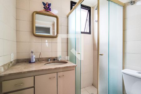 Apartamento à venda com 105m², 3 quartos e 2 vagas Apartamento à venda com 105m², 3 quartos e 2 vagasBanheiro