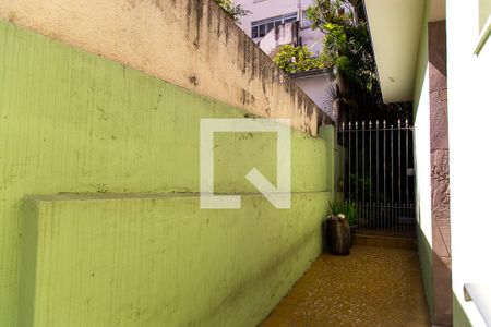 Casa à venda com 125m², 3 quartos e 3 vagasCorredor externo