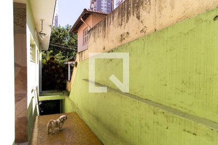 Casa à venda com 125m², 3 quartos e 3 vagasCorredor externo