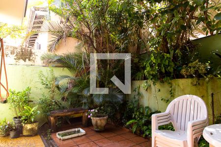 Casa à venda com 125m², 3 quartos e 3 vagasQuintal 2