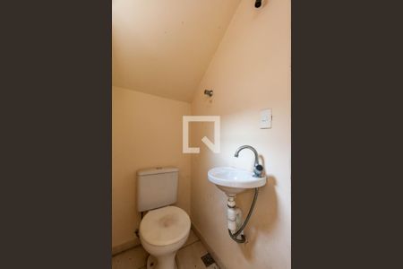 Casa para alugar com 180m², 3 quartos e 2 vagas Casa para alugar com 180m², 3 quartos e 2 vagasBanheiro de Serviço