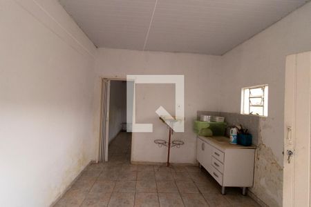 Casa à venda com 200m², 4 quartos e 2 vagasEdícula - Cômodo 1