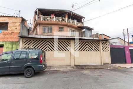 Casa para alugar com 80m², 2 quartos e sem vaga Casa para alugar com 80m², 2 quartos e sem vagaFachada