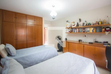 Casa à venda com 400m², 4 quartos e 4 vagasSuíte 4