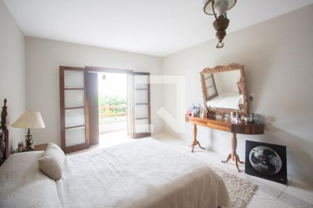 Casa à venda com 400m², 4 quartos e 4 vagasSuíte 2