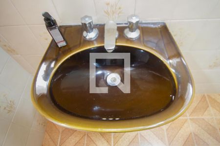 Casa à venda com 400m², 4 quartos e 4 vagasDetalhe Banheiro Suíte 3