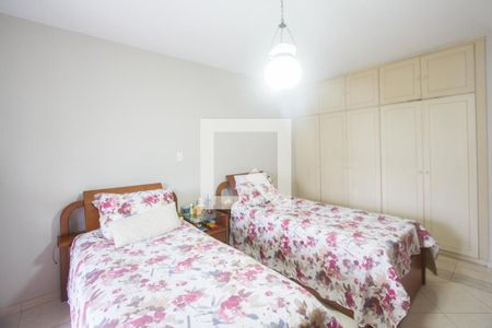 Casa à venda com 400m², 4 quartos e 4 vagasSuíte 1