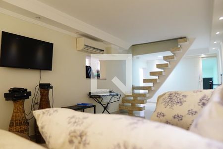 Casa à venda com 100m², 4 quartos e 2 vagasSala