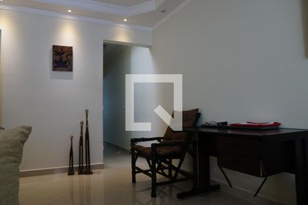 Casa à venda com 100m², 4 quartos e 2 vagasSala