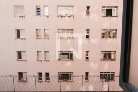 Apartamento à venda com 176m², 3 quartos e 2 vagas Apartamento à venda com 176m², 3 quartos e 2 vagasVista da Lavanderia