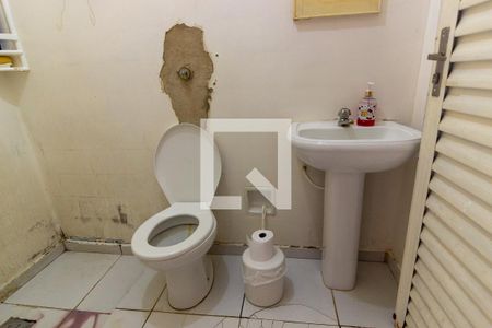 Casa à venda com 330m², 5 quartos e 2 vagasBanheiro 3