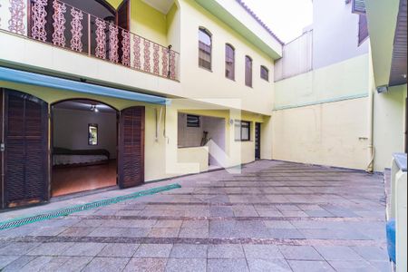 Quintal Fundos de casa para alugar com 5 quartos, 320m² em Jardim Bela Vista, Santo André