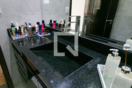 Casa à venda com 250m², 4 quartos e 2 vagasBanheiro da Suíte