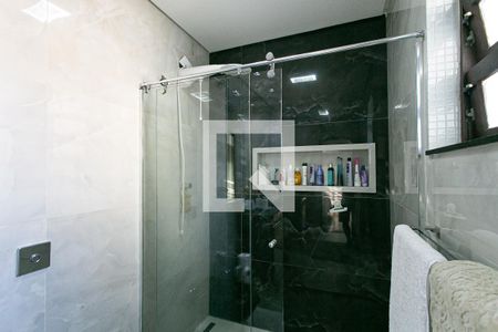 Casa à venda com 250m², 4 quartos e 2 vagasBanheiro da Suíte