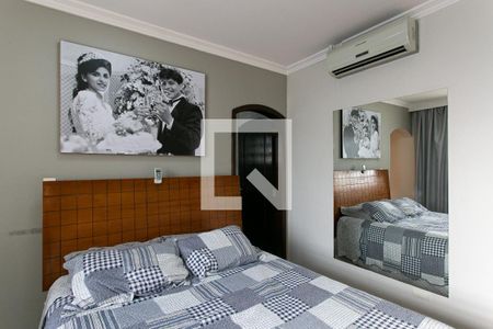 Casa à venda com 250m², 4 quartos e 2 vagasSuíte