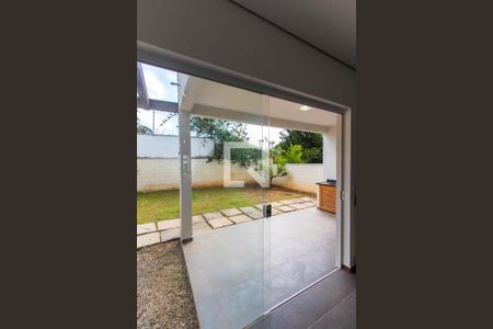 Casa de condomínio para alugar com 260m², 2 quartos e 2 vagas Casa de condomínio para alugar com 260m², 2 quartos e 2 vagasAcesso ao Quintal e Churrasqueira