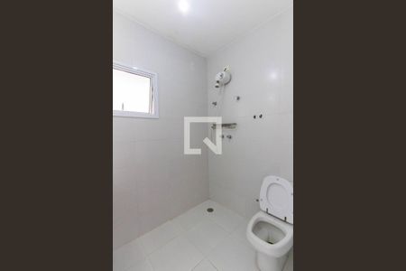 Casa de condomínio para alugar com 260m², 2 quartos e 2 vagas Casa de condomínio para alugar com 260m², 2 quartos e 2 vagasBanheiro da Suíte 2