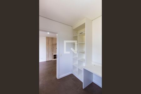 Casa de condomínio para alugar com 260m², 2 quartos e 2 vagas Casa de condomínio para alugar com 260m², 2 quartos e 2 vagasEscritório