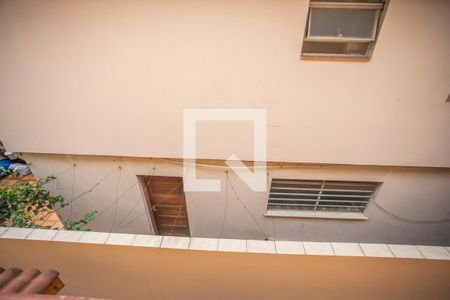 Casa à venda com 160m², 3 quartos e 2 vagas Casa à venda com 160m², 3 quartos e 2 vagasVista