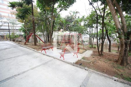 Apartamento para alugar com 65m², 2 quartos e 1 vagaÁrea comum - Playground
