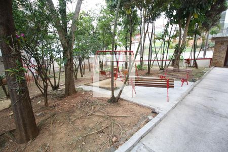 Apartamento para alugar com 65m², 2 quartos e 1 vagaÁrea comum - Playground
