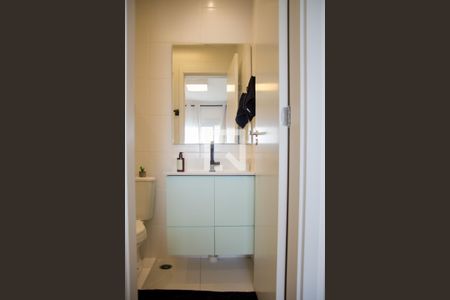 Apartamento para alugar com 74m², 2 quartos e 2 vagas Apartamento para alugar com 74m², 2 quartos e 2 vagasBanheiro do Quarto 1