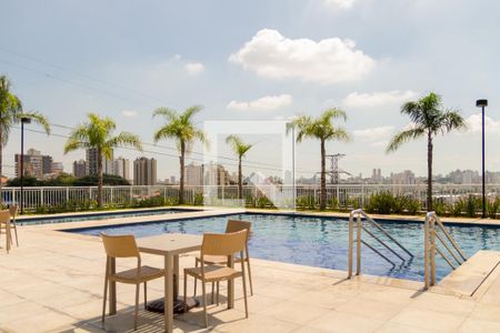 Apartamento para alugar com 74m², 2 quartos e 2 vagas Apartamento para alugar com 74m², 2 quartos e 2 vagasÁrea comum - Piscina