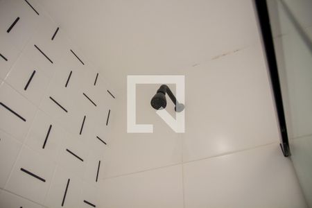 Apartamento para alugar com 74m², 2 quartos e 2 vagas Apartamento para alugar com 74m², 2 quartos e 2 vagasBanheiro do Quarto 1