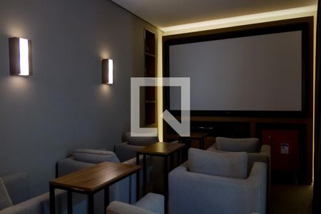 Apartamento para alugar com 74m², 2 quartos e 2 vagas Apartamento para alugar com 74m², 2 quartos e 2 vagasÁrea comum - Cinema